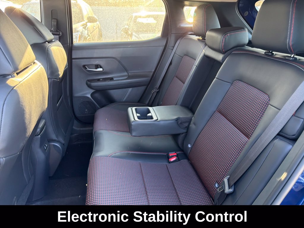 Certified 2026 Nissan Kicks SR FWD image 31