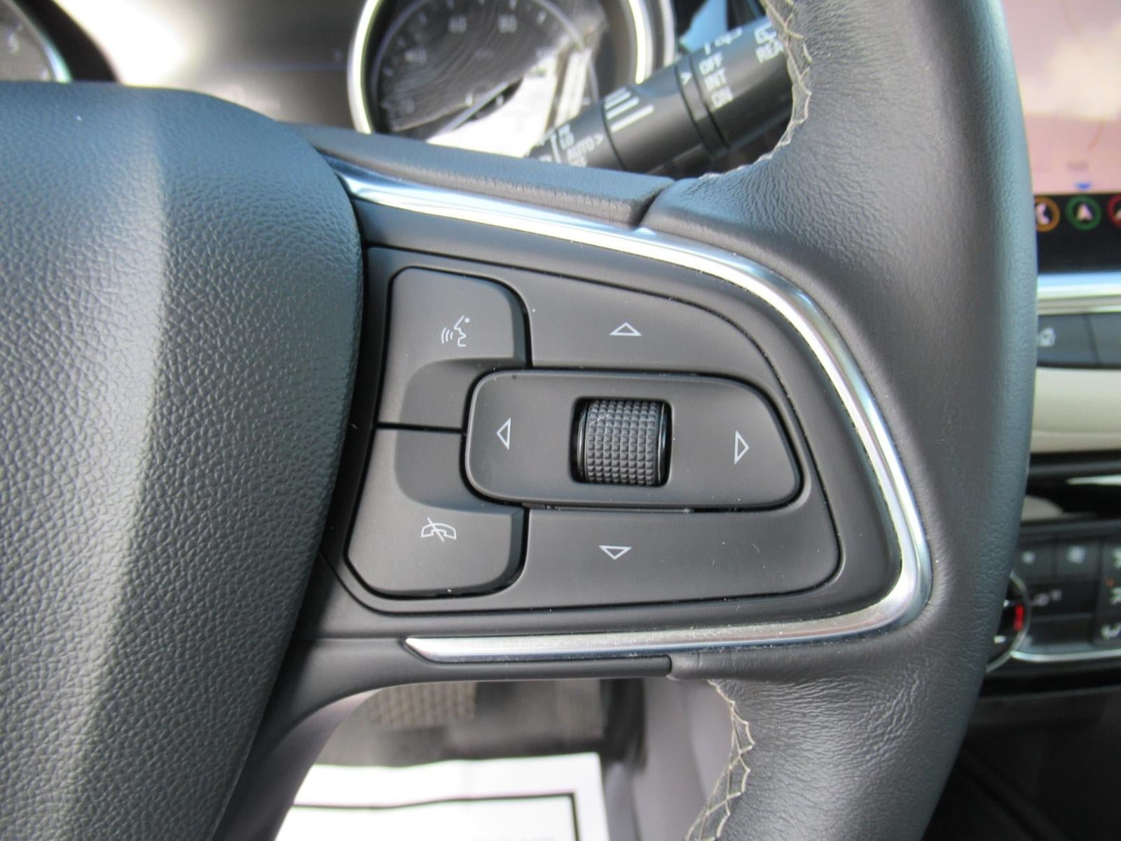 Used 2020 Buick Encore GX Essence w/ Advanced Technology Package FWD image 25
