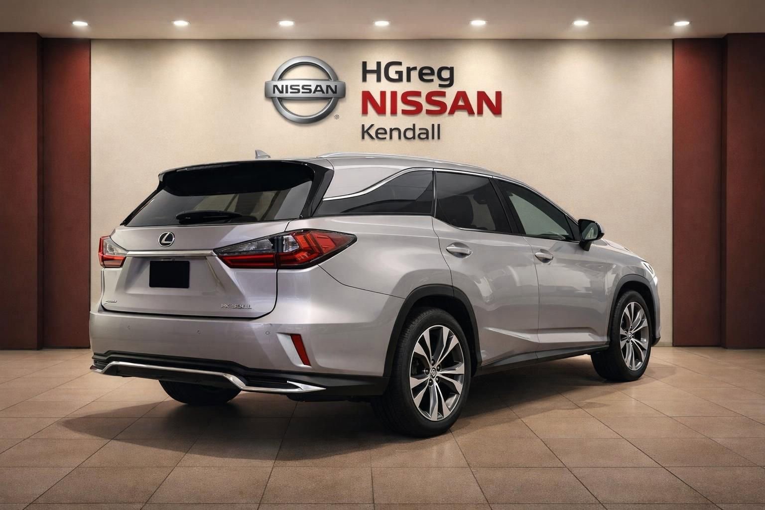 Used 2018 Lexus RX 350L FWD w/ Premium Package image 4