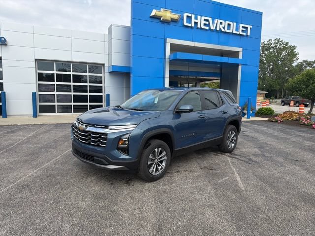 New 2026 Chevrolet Equinox LT w/ Convenience Package II FWD image 2
