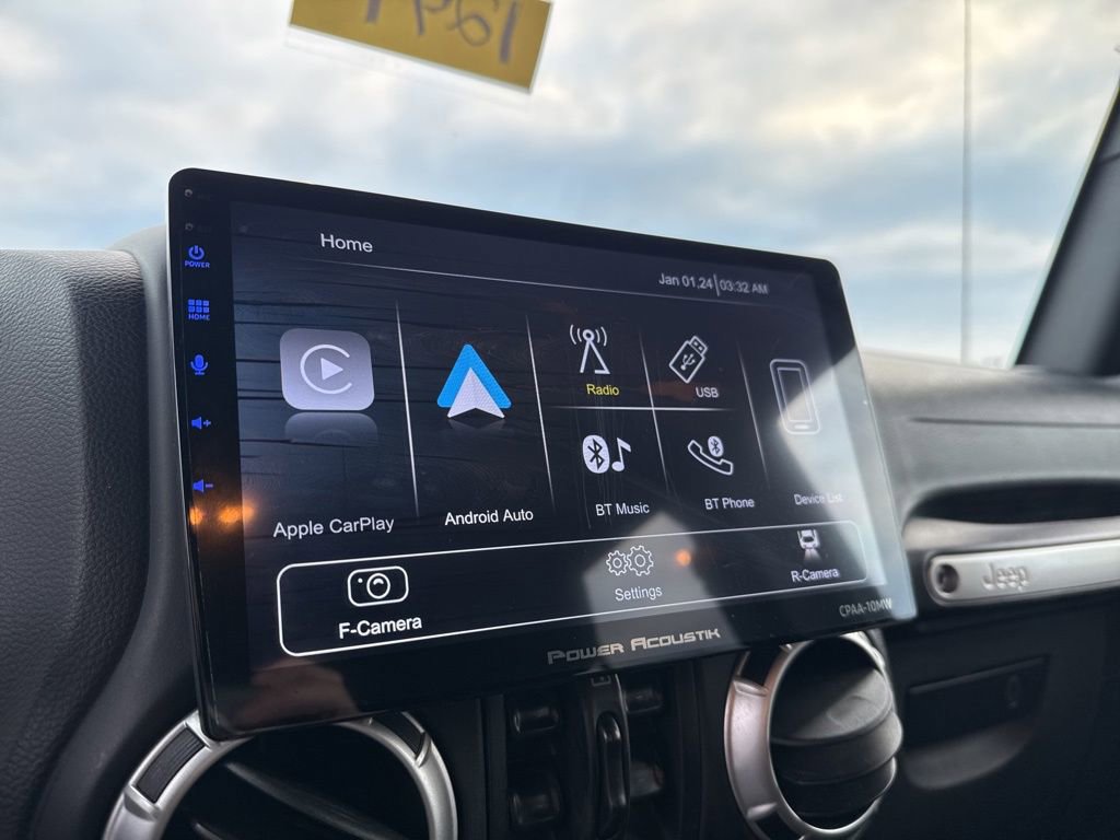 Used 2017 Jeep Wrangler Unlimited Sahara image 19