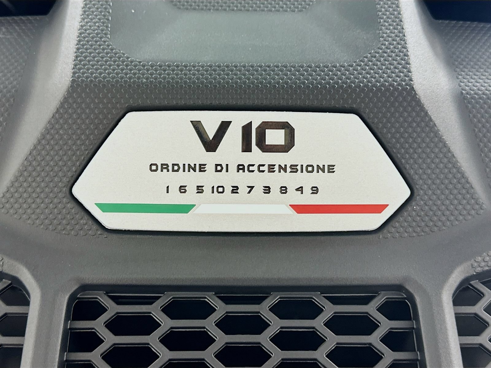 Used 2023 Lamborghini Huracan EVO RWD image 44
