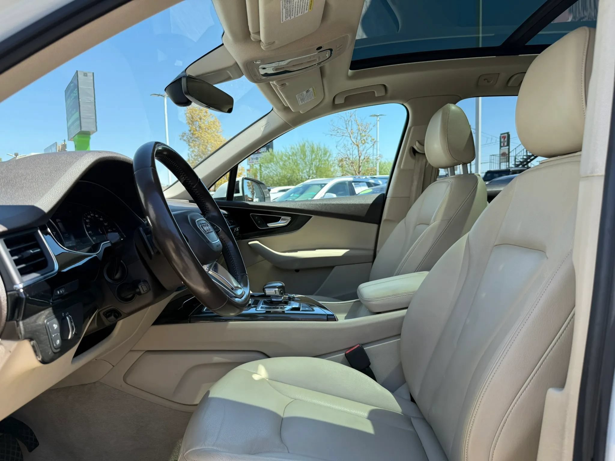 Used 2019 Audi Q7 3.0T Premium w/ Convenience Package AWD/4WD image 11