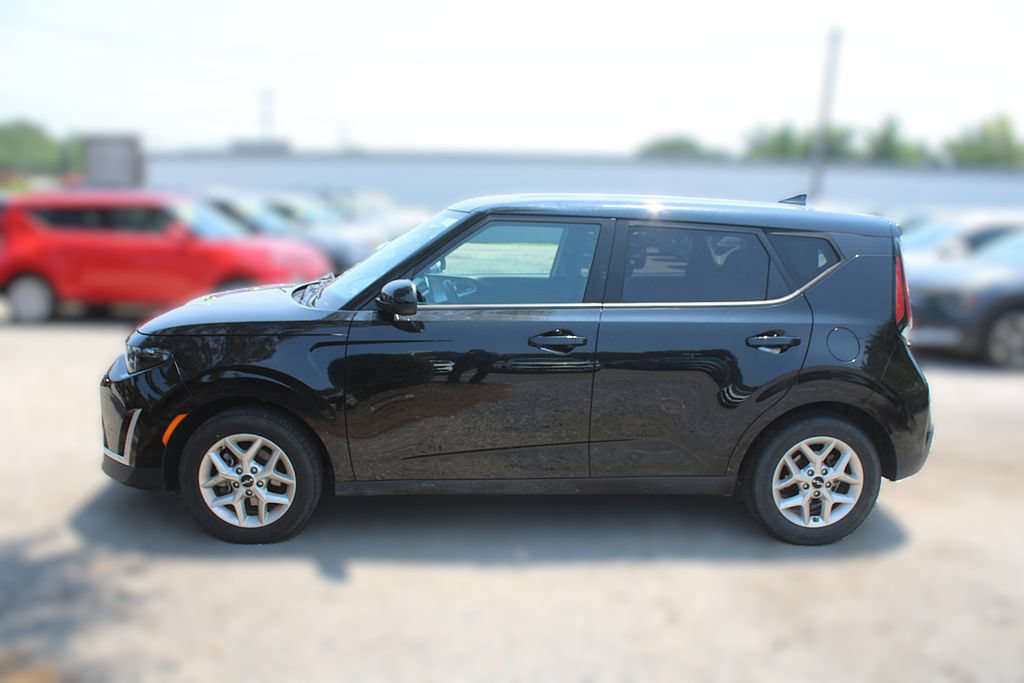 Certified 2024 Kia Soul LX w/ Option Group 015 FWD image 15