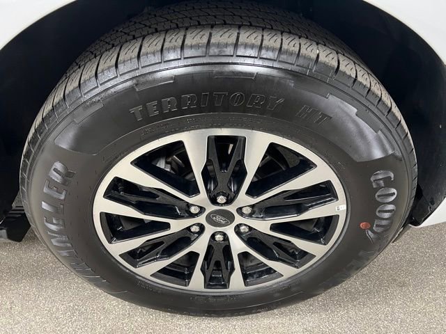 Used 2025 Ford Expedition Max Platinum image 17