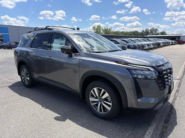 New 2026 Nissan Pathfinder SL AWD/4WD image 3