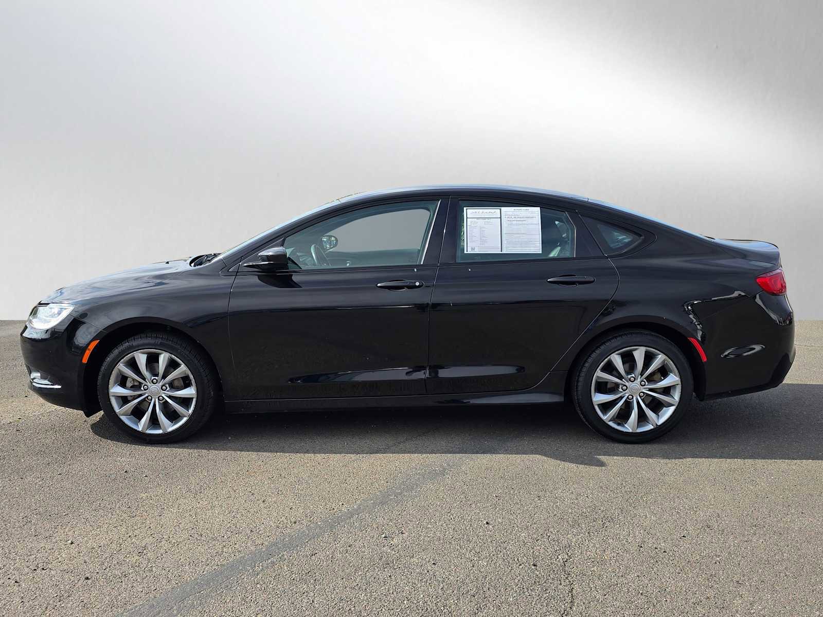 Used 2016 Chrysler 200 S image 7