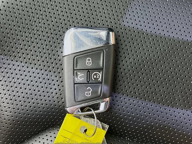 Used 2022 Volkswagen Atlas SEL Premium AWD/4WD image 32
