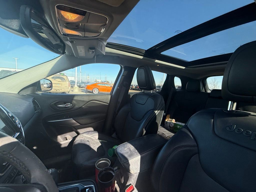 Used 2022 Jeep Cherokee Limited image 35