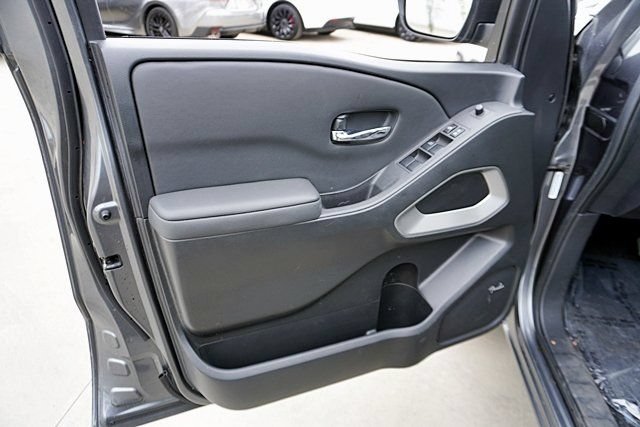 Certified 2024 Nissan Frontier SL w/ Technology Package RWD image 34