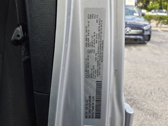 Used 2023 Jeep Gladiator Sport AWD/4WD image 13