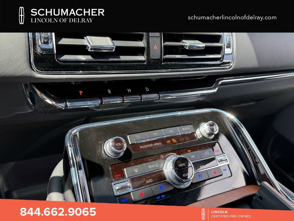 Certified 2024 Lincoln Navigator Black Label AWD/4WD image 19