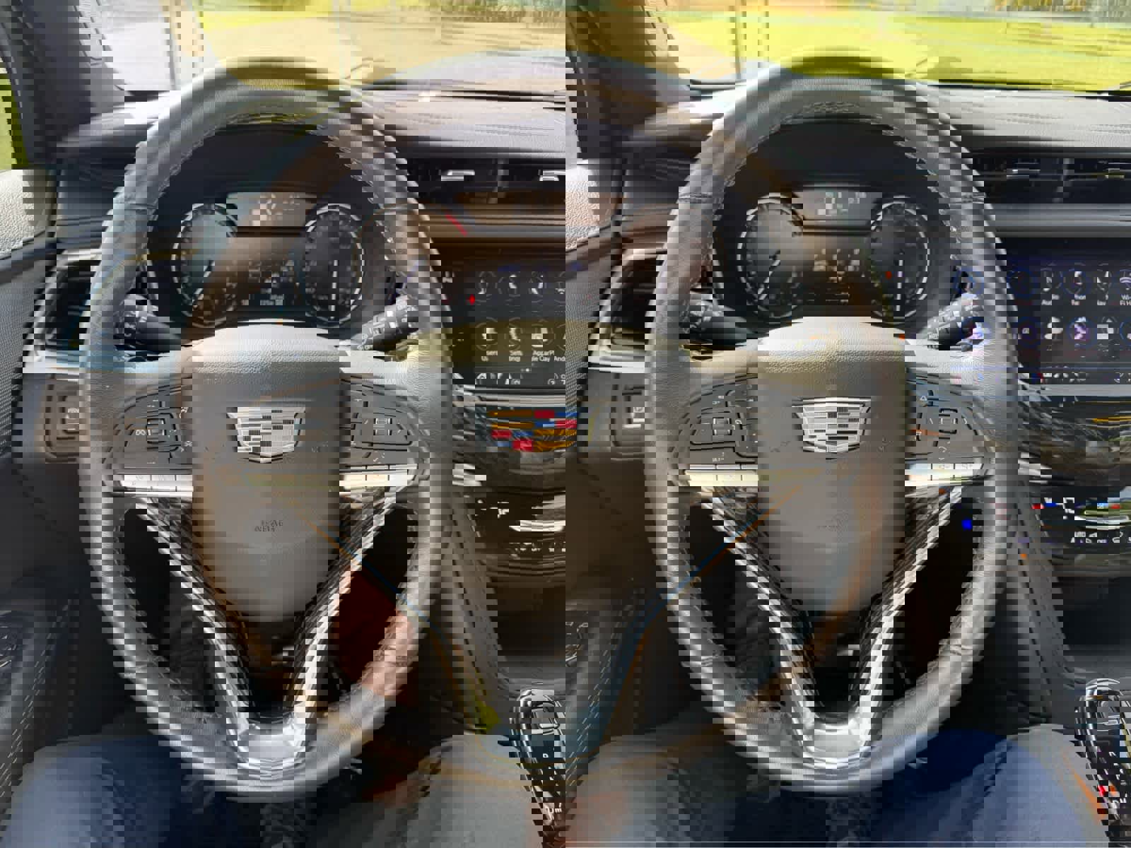 Used 2025 Cadillac XT6 Premium Luxury image 20