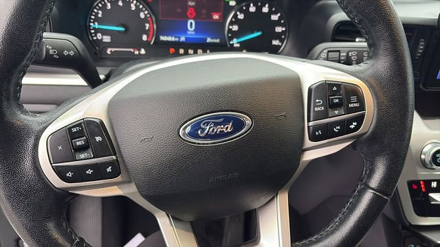 Used 2021 Ford Explorer XLT image 16