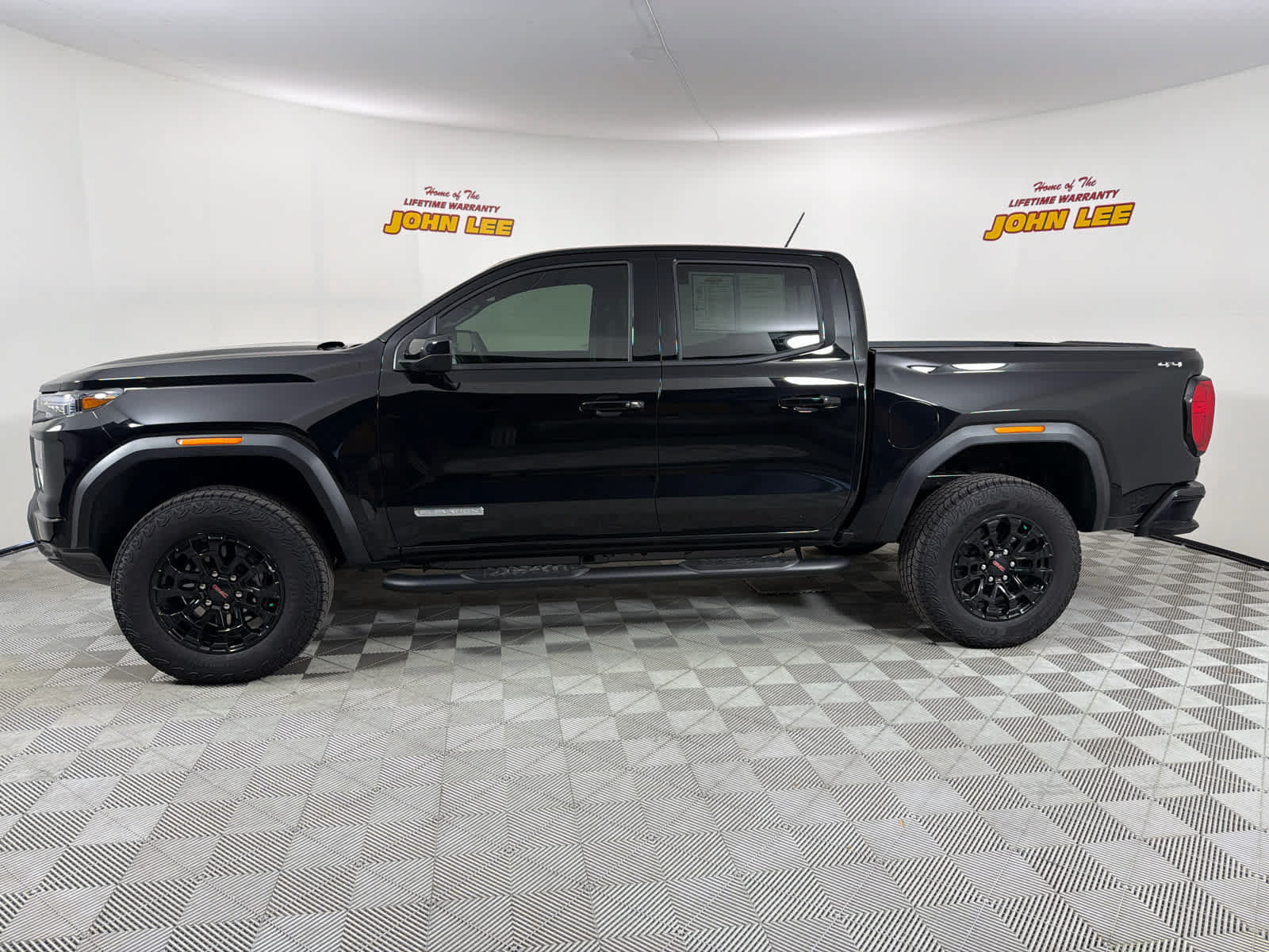 Used 2026 GMC Canyon Elevation w/ Convenience Package AWD/4WD image 2