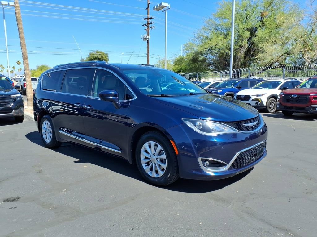 Used 2018 Chrysler Pacifica Touring-L Plus w/ Advanced Safetytec Group