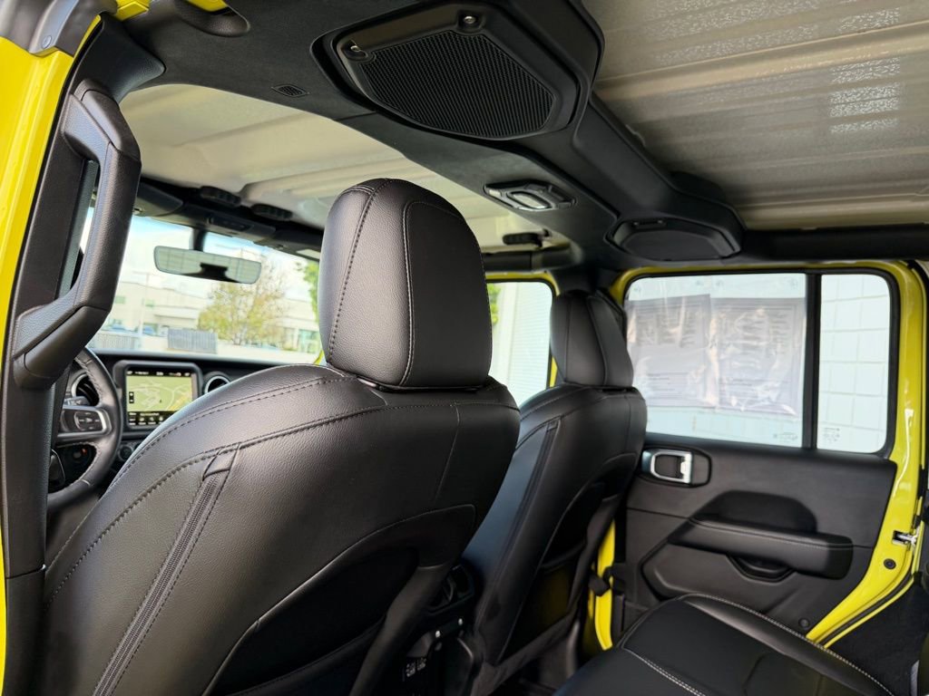 Used 2023 Jeep Wrangler Unlimited Sahara w/ Cold Weather Group image 14