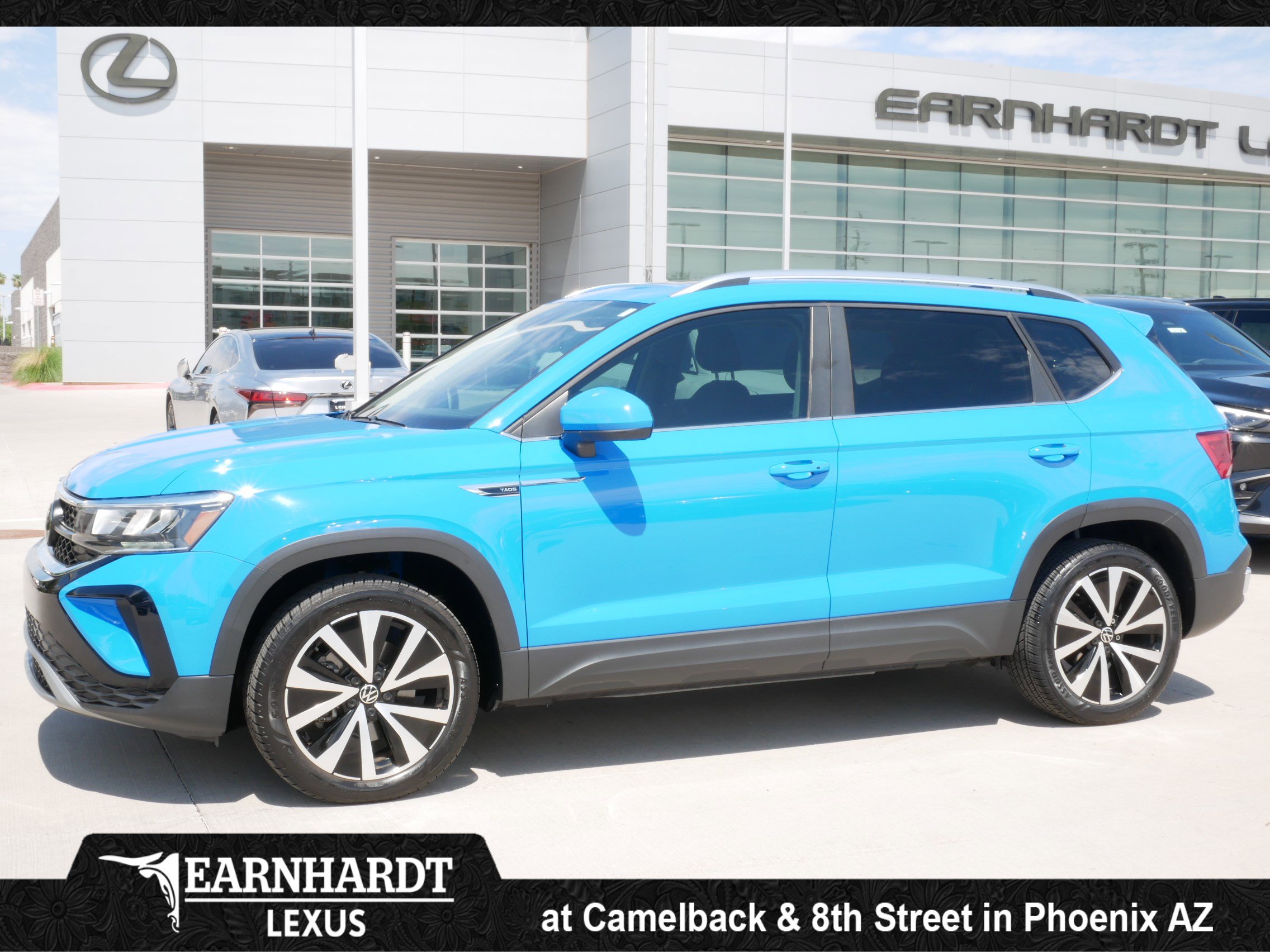 Used 2022 Volkswagen Taos SE w/ Panoramic Sunroof Package
