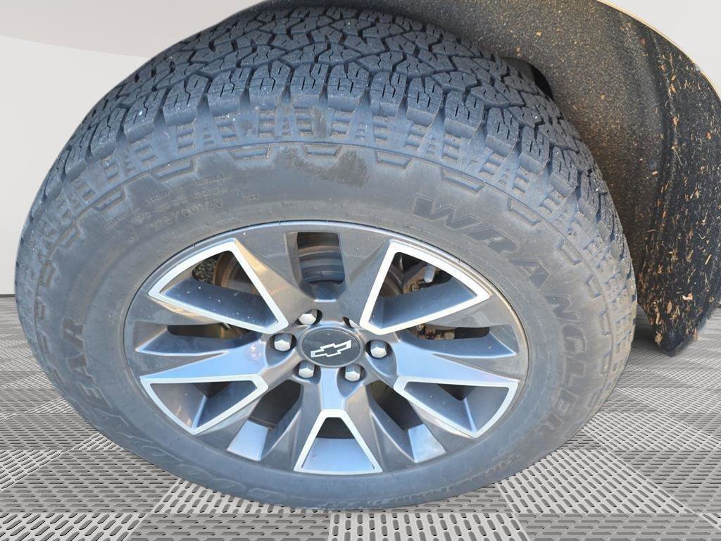 Used 2021 Chevrolet Tahoe Z71 image 18