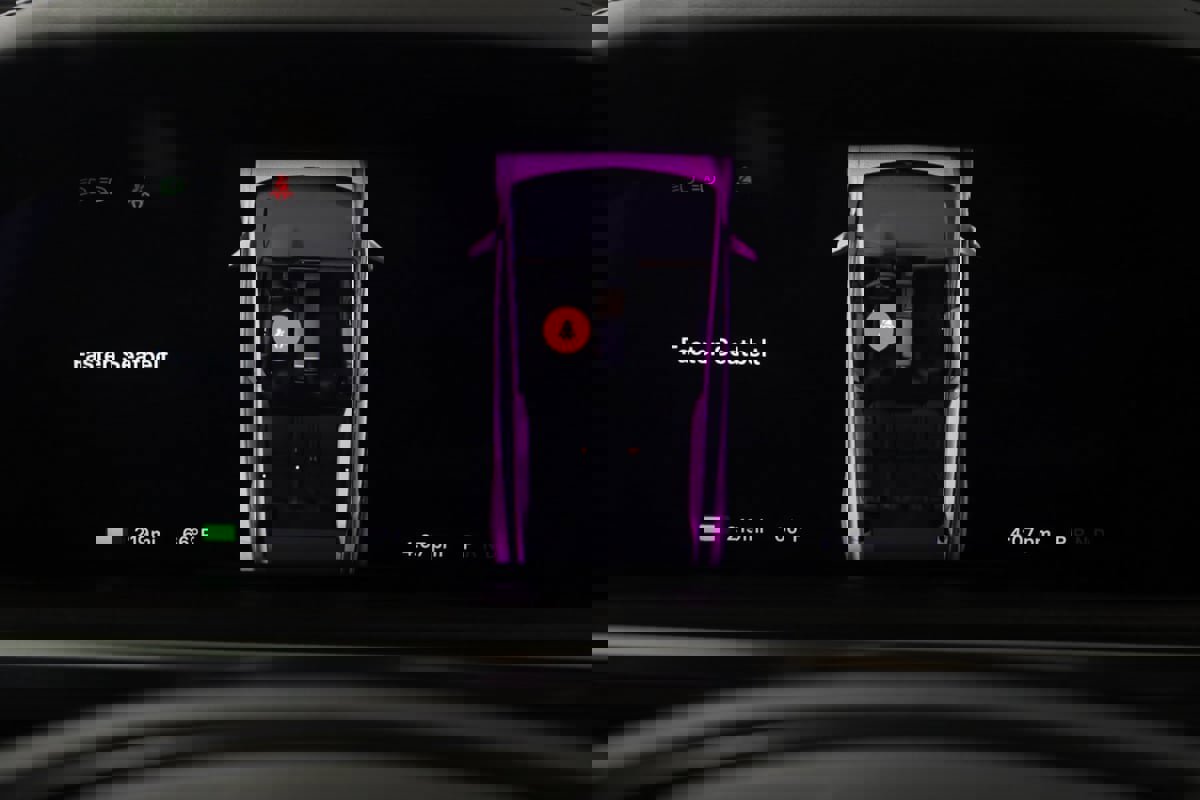 Used 2022 Tesla Model X image 46