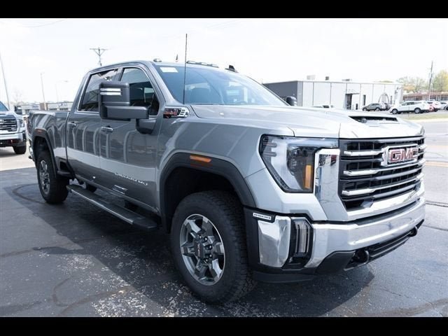 New 2026 GMC Sierra 2500 SLE w/ Preferred Package AWD/4WD image 9