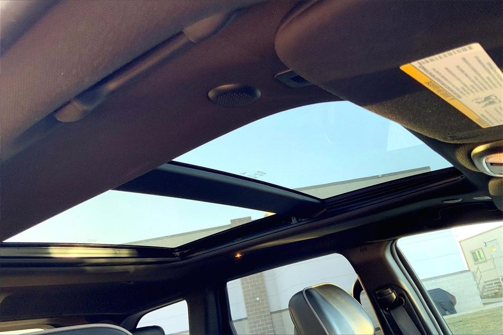 Used 2019 Jeep Grand Cherokee Overland image 21