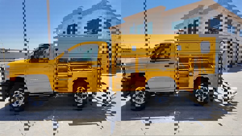 Used 2018 Chevrolet Silverado 3500 W/T image 2