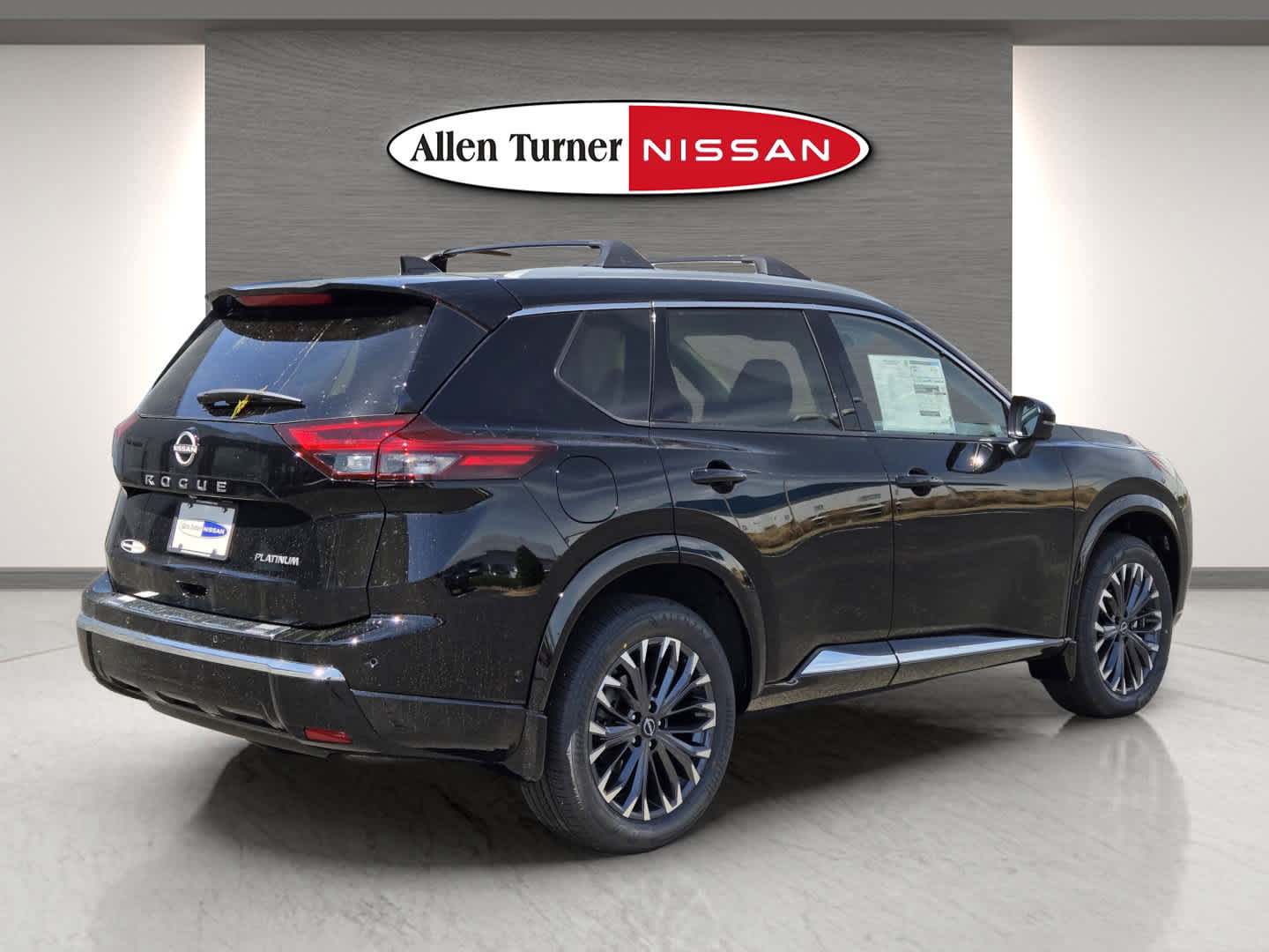 Used 2025 Nissan Rogue Platinum image 5