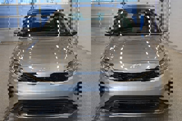 Used 2024 Kia Forte LXS image 3