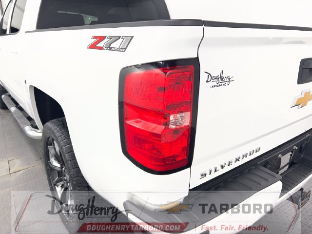 Used 2018 Chevrolet Silverado 1500 LT w/ All Star Edition AWD/4WD image 13