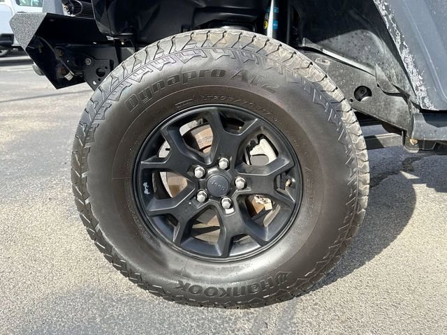 Used 2020 Jeep Wrangler Unlimited Willys image 10