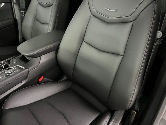 New 2025 Cadillac XT5 Luxury FWD image 15
