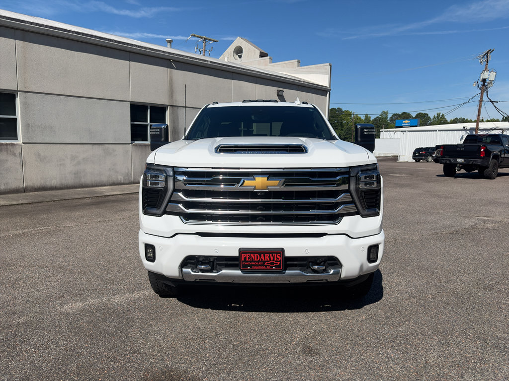 Used 2026 Chevrolet Silverado 2500 High Country w/ High Country Premium Package AWD/4WD image 8