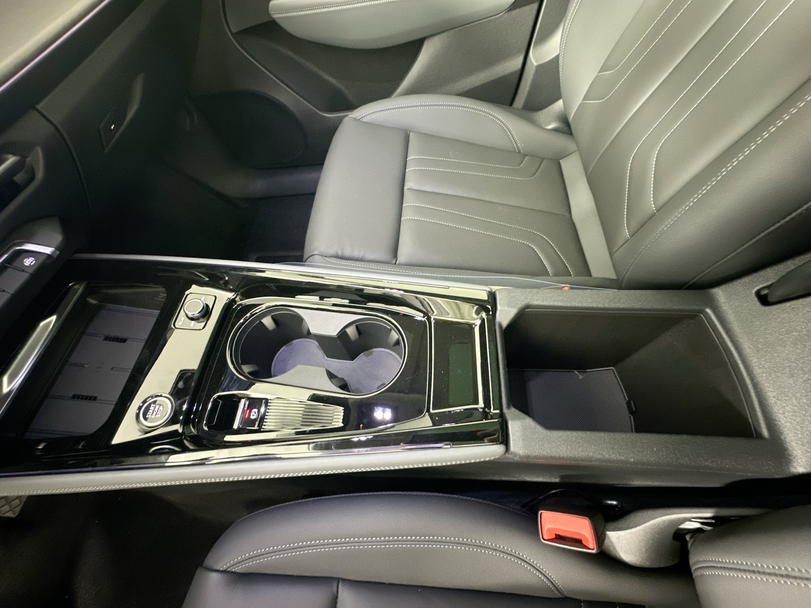 New 2026 Audi Q3 quattro 2.0T AWD/4WD image 29