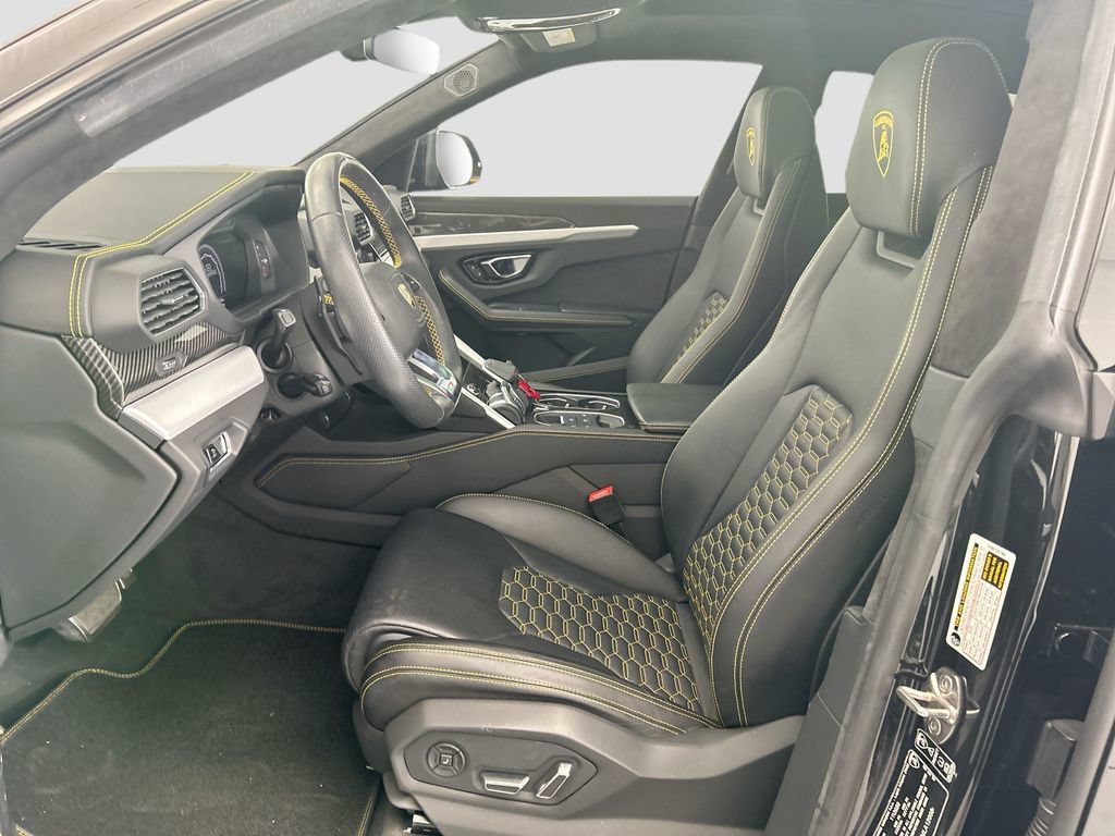 Used 2021 Lamborghini Urus AWD/4WD image 18