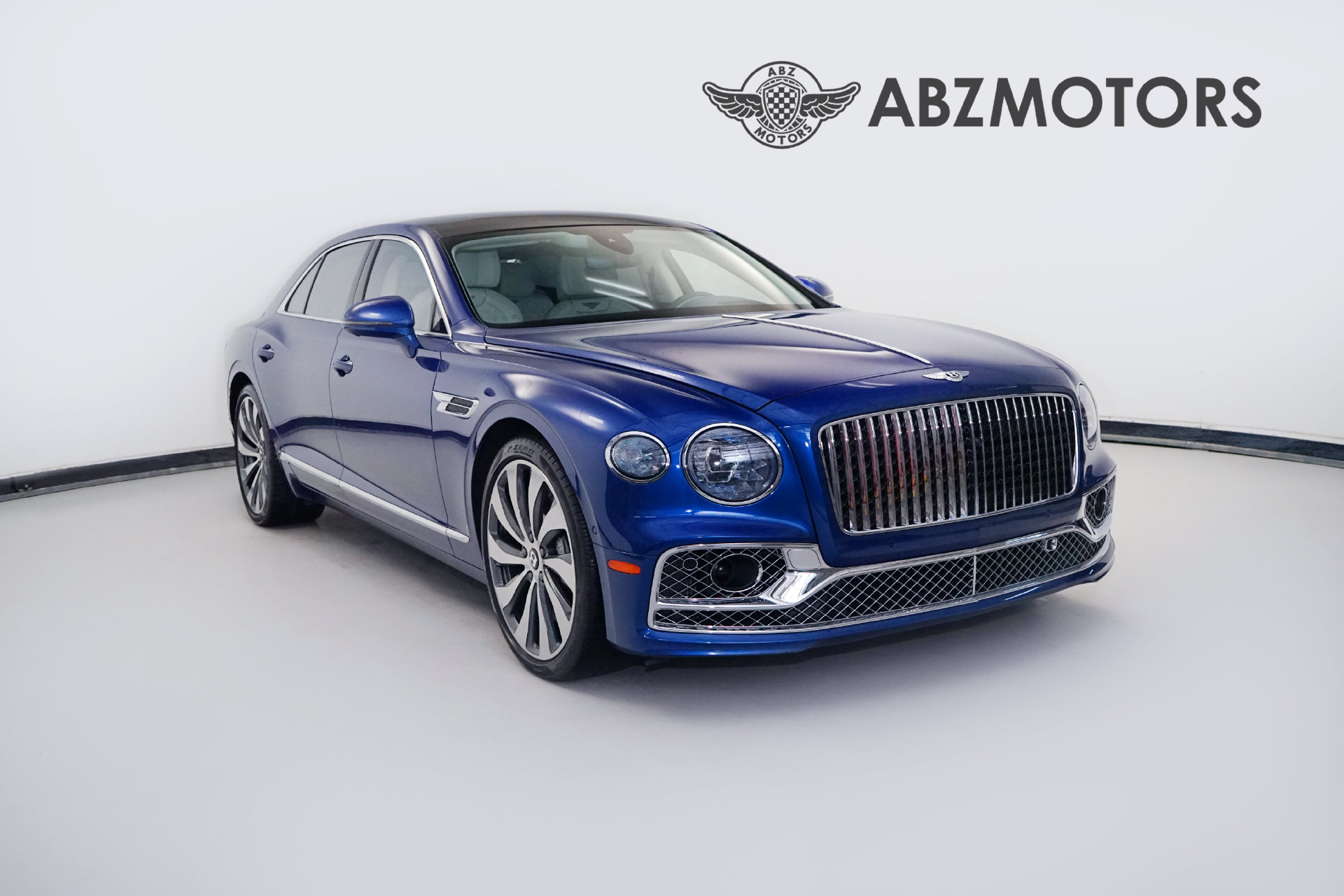 Used 2022 Bentley Flying Spur V8
