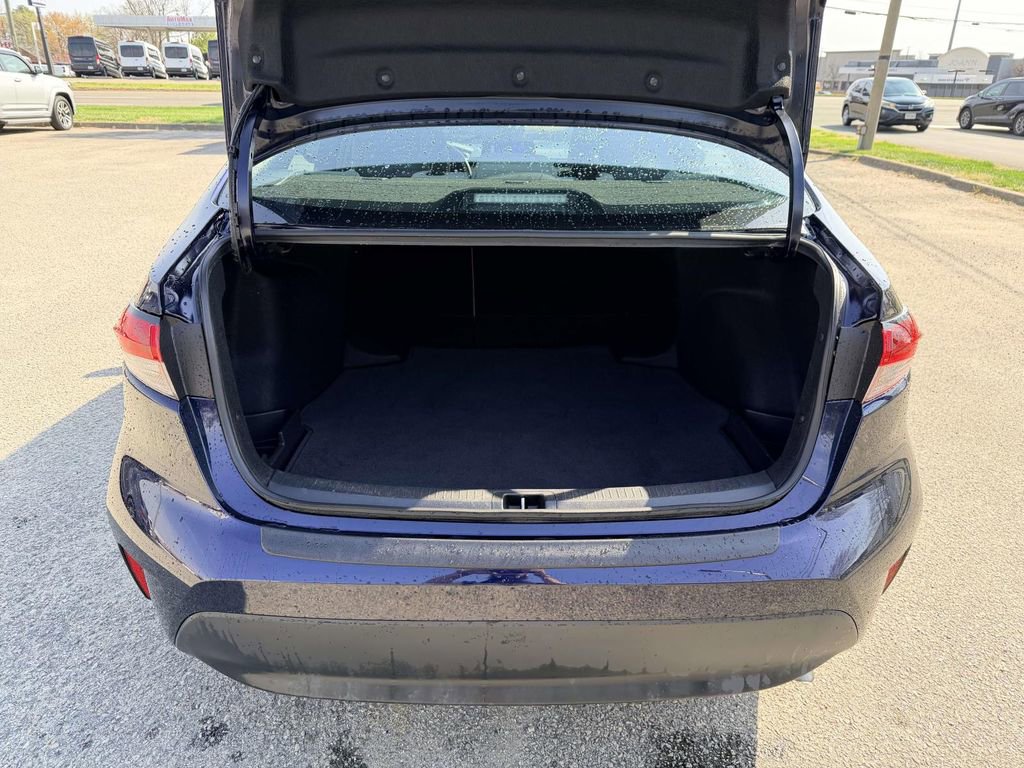 Certified 2025 Toyota Corolla LE image 15