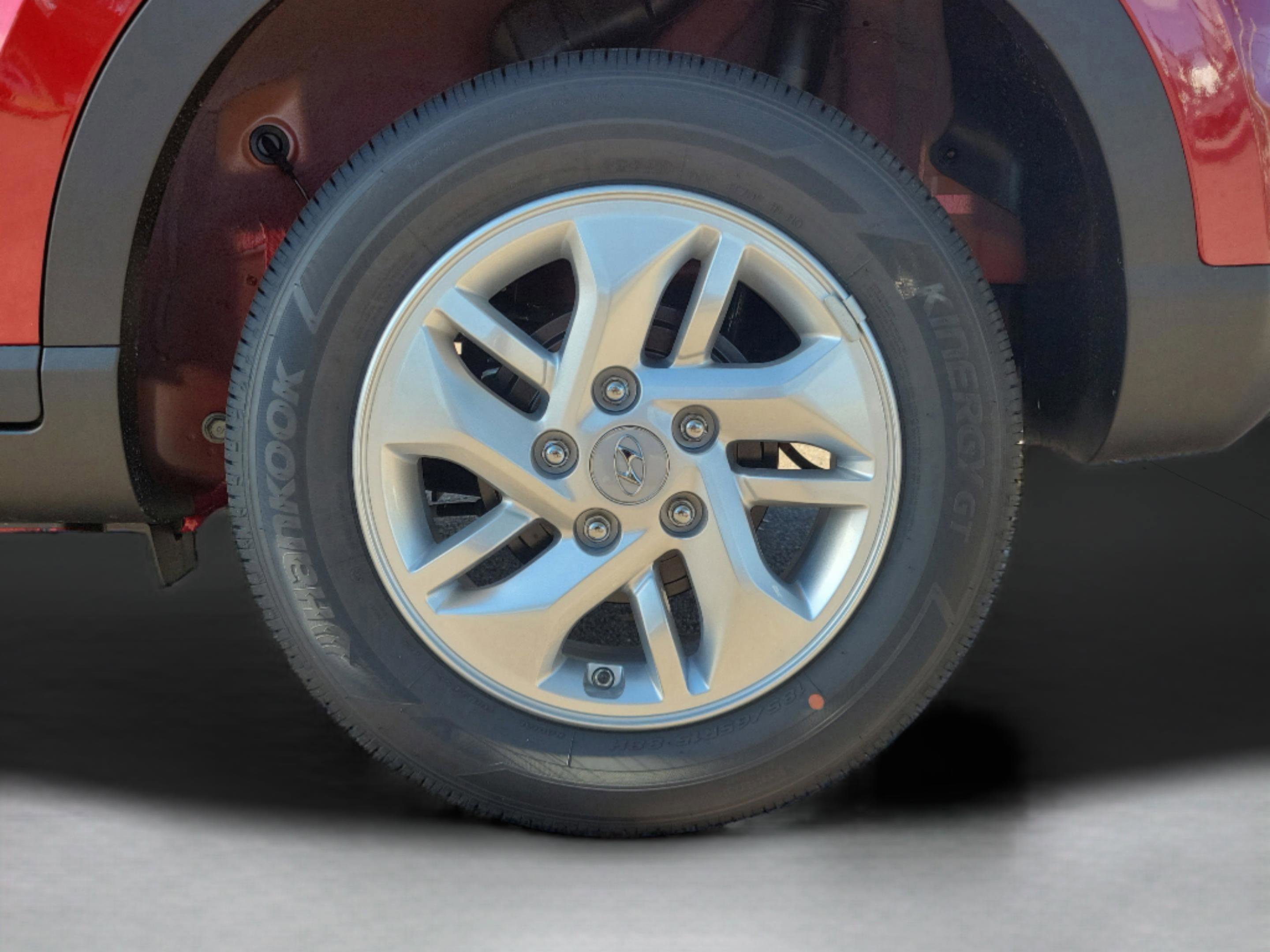 New 2026 Hyundai Venue SE image 32