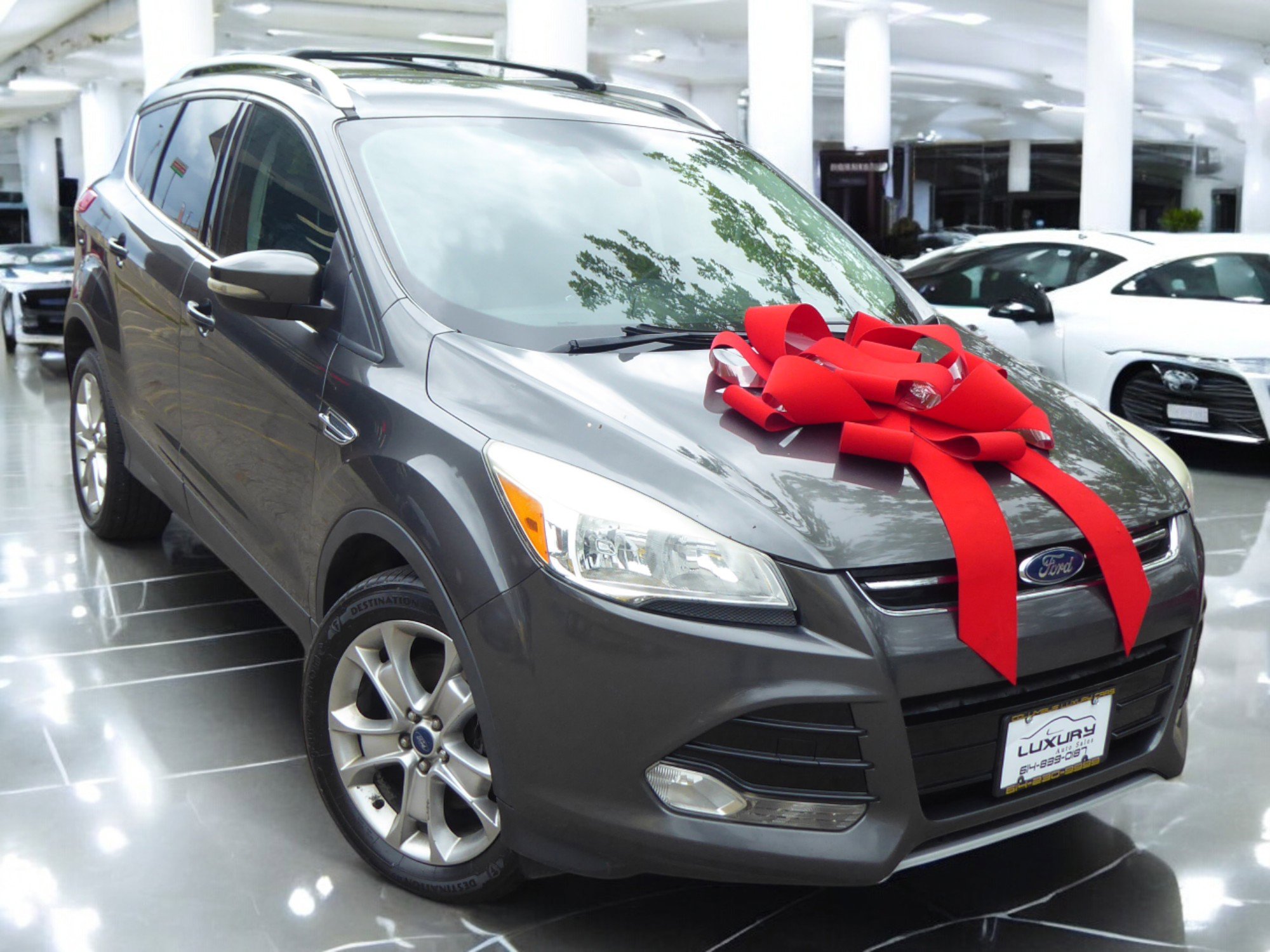 Used 2015 Ford Escape Titanium image 2