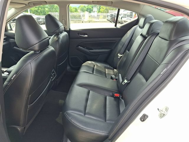 Used 2022 Nissan Altima 2.5 SL FWD image 11