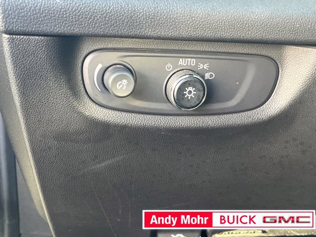 Used 2019 Buick Regal Preferred FWD image 25