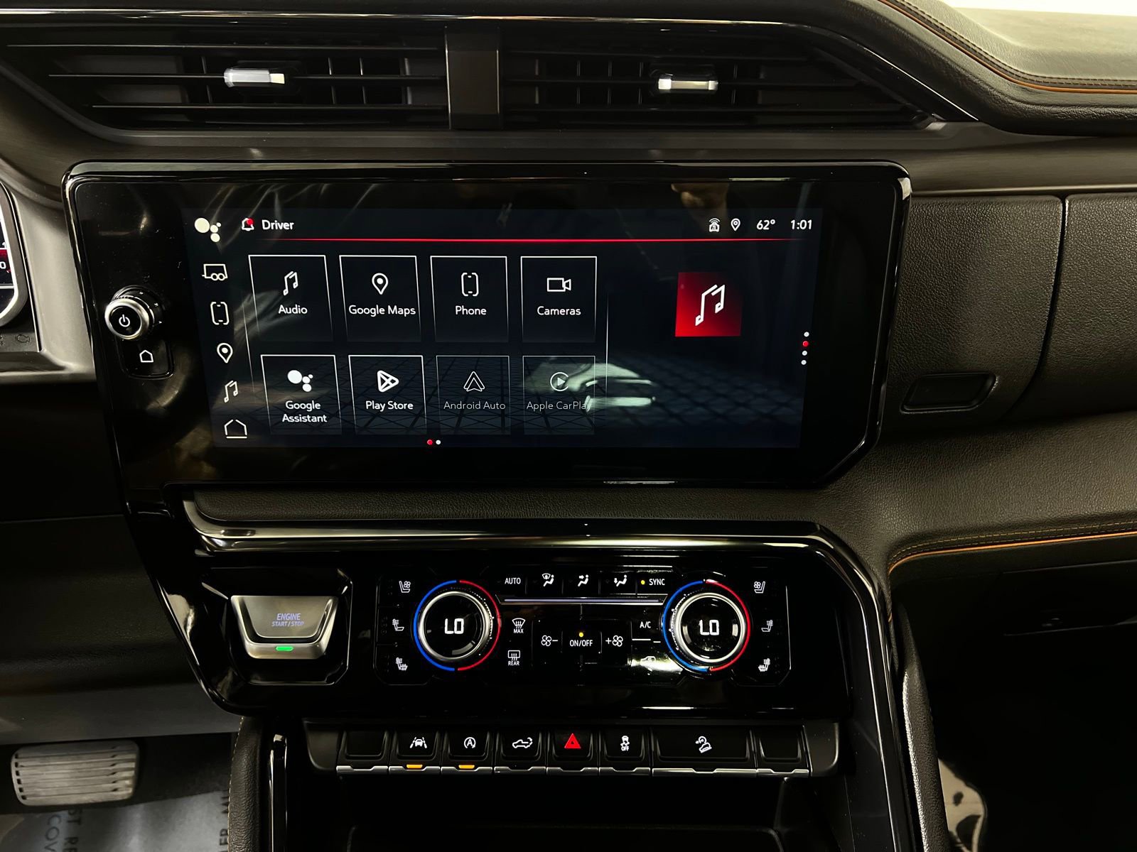 Used 2022 GMC Sierra 1500 AT4 w/ AT4 Preferred Package image 18