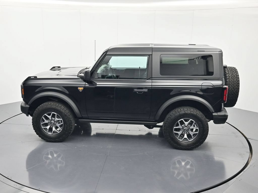 Certified 2025 Ford Bronco Badlands AWD/4WD image 32