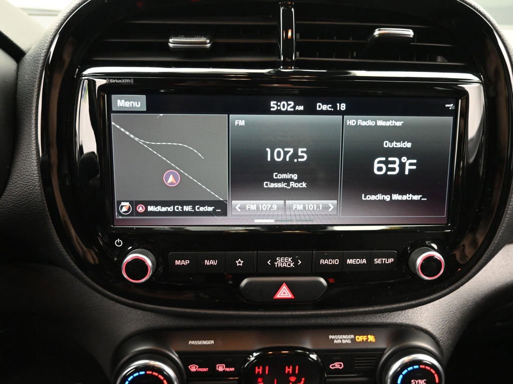 Used 2020 Kia Soul EX image 18