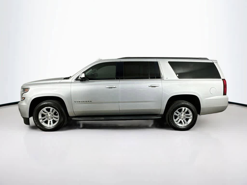 Used 2018 Chevrolet Suburban LT RWD image 3