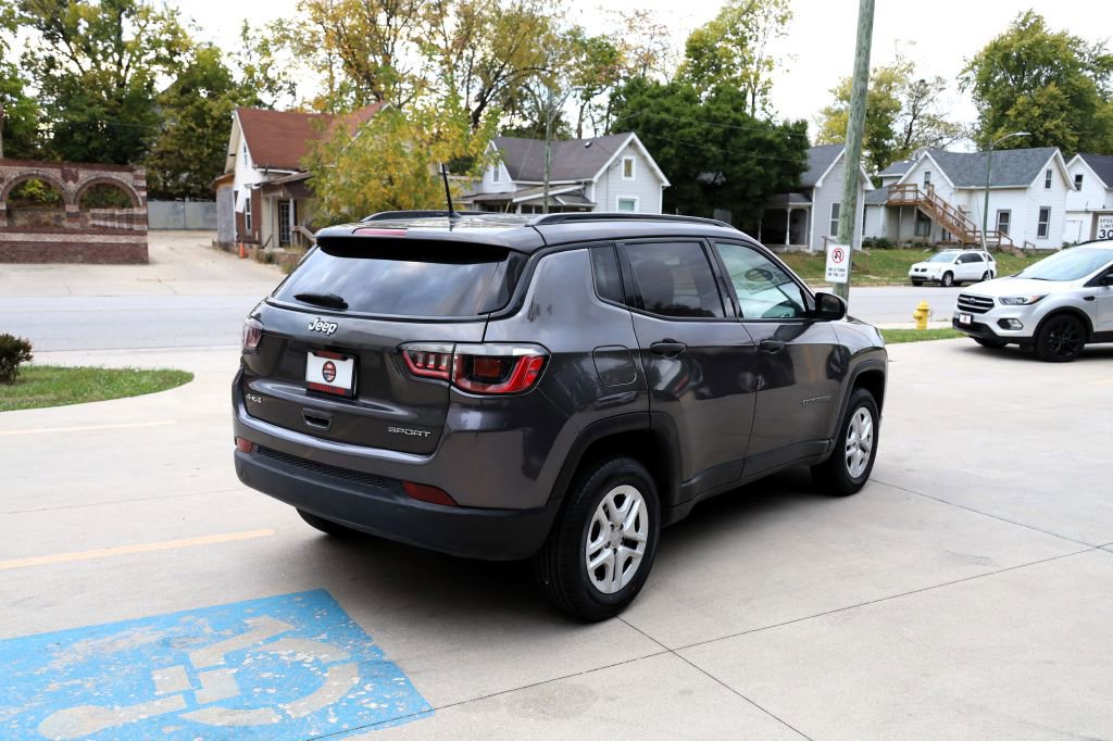 Used 2018 Jeep Compass Sport AWD/4WD image 7