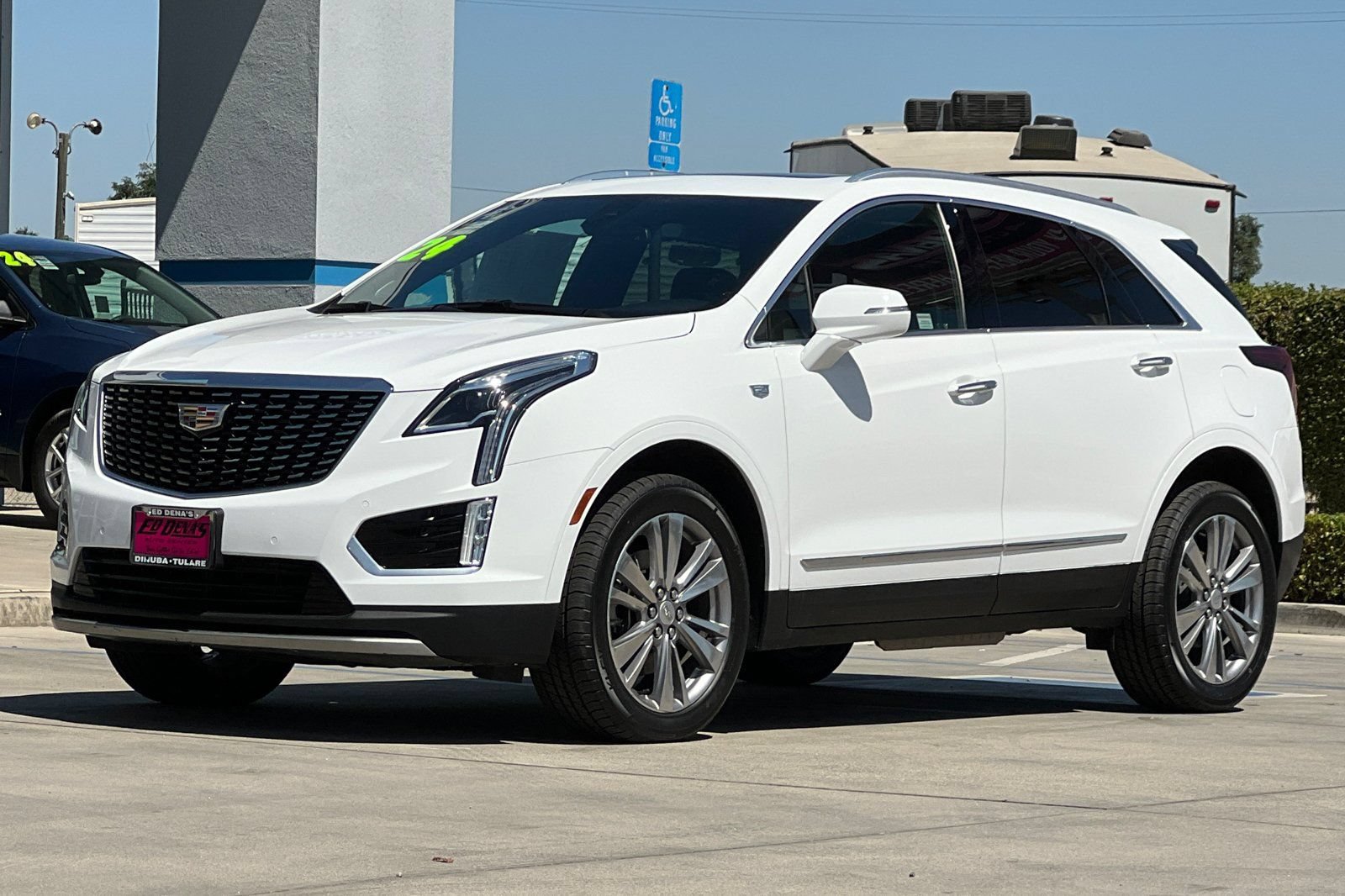 Used 2024 Cadillac XT5 Premium Luxury FWD image 9