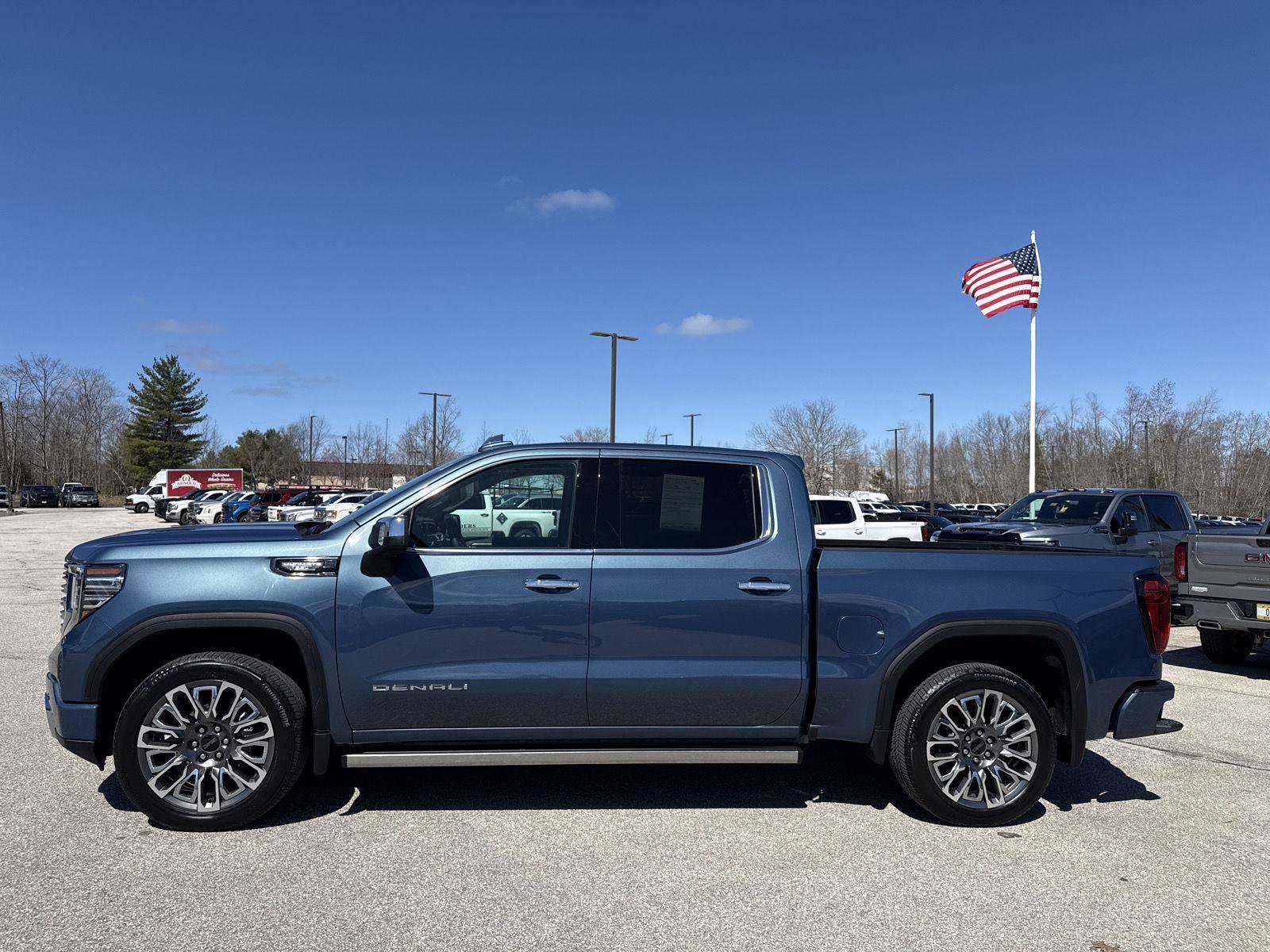 Used 2026 GMC Sierra 1500 Denali Ultimate AWD/4WD image 3
