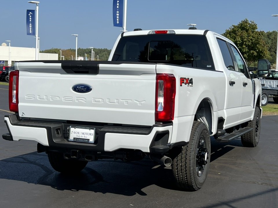 New 2026 Ford F250 4x4 Crew Cab Super Duty image 13