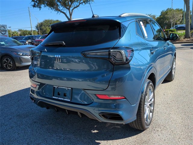Used 2025 Buick Encore GX Avenir w/ Avenir Technology Package image 5